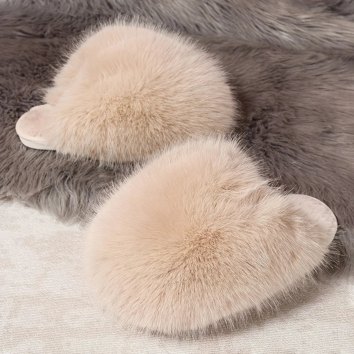 Plush Slippers in Velvety Fabric